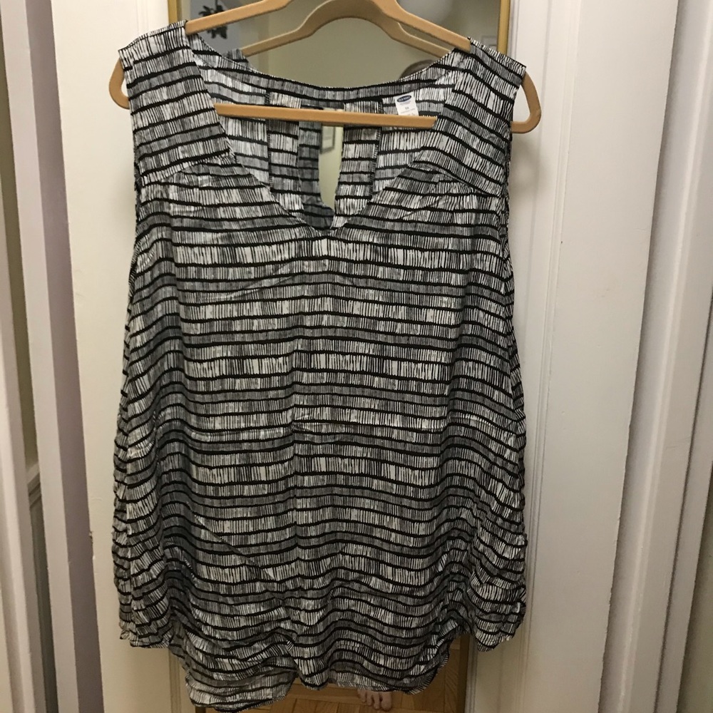 Sleeveless blouse